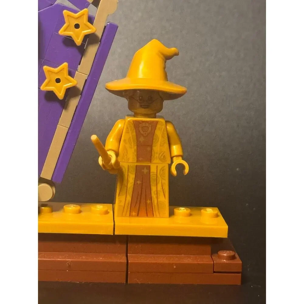 LEGO Harry Potter 20th Anniversary gold figures - set of 3 with stand 76391